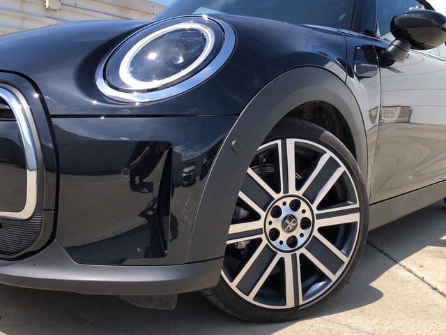 fotoG 5 del MINI MINI Cabrio Cooper 100 kW (136 CV) 136cv Gasolina del 2024 en Madrid
