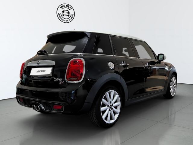 fotoG 3 del MINI MINI 5 Puertas Cooper SD Auto 125 kW (170 CV) 170cv Diésel del 2019 en Almería