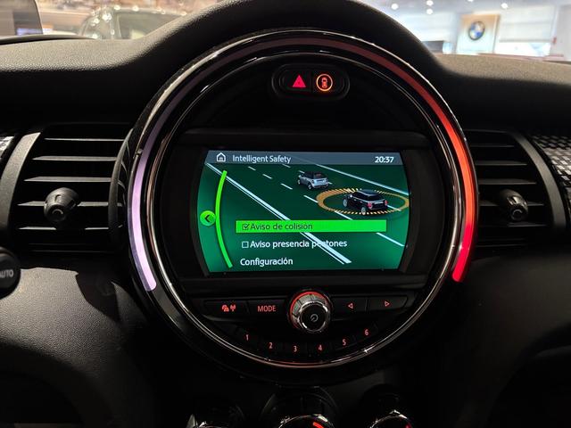 fotoG 14 del MINI MINI 5 Puertas Cooper SD Auto 125 kW (170 CV) 170cv Diésel del 2019 en Almería