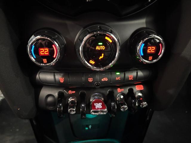 fotoG 16 del MINI MINI 5 Puertas Cooper SD Auto 125 kW (170 CV) 170cv Diésel del 2019 en Almería