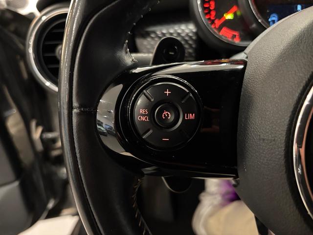fotoG 21 del MINI MINI 5 Puertas Cooper SD Auto 125 kW (170 CV) 170cv Diésel del 2019 en Almería