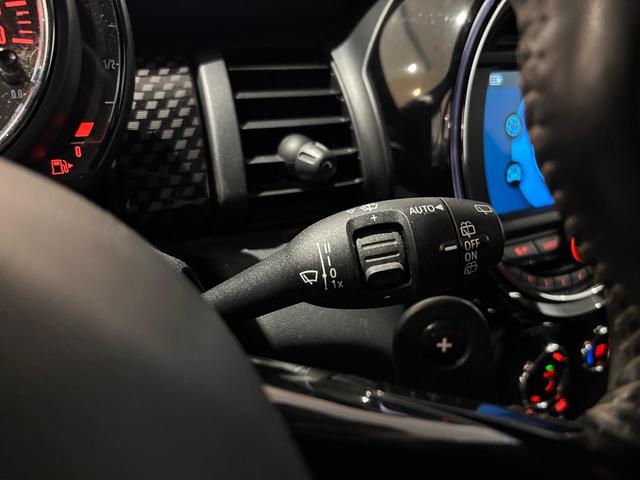 fotoG 22 del MINI MINI 5 Puertas Cooper SD Auto 125 kW (170 CV) 170cv Diésel del 2019 en Almería