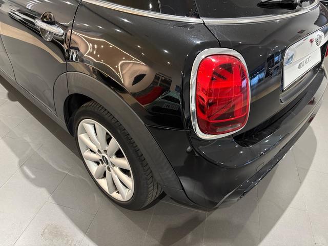 fotoG 29 del MINI MINI 5 Puertas Cooper SD Auto 125 kW (170 CV) 170cv Diésel del 2019 en Almería