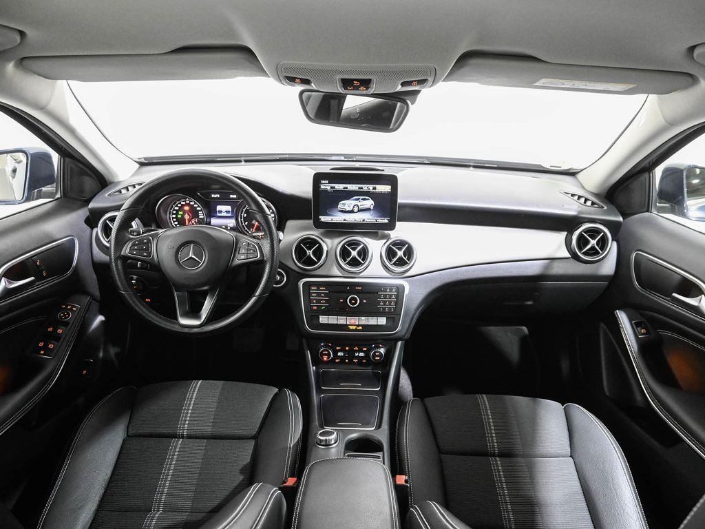 Mercedes-Benz GLA 200 115 kW (156 CV) 3