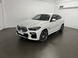 Fotos de BMW X6 xDrive30d color Blanco. Año 2021. 210KW(286CV). Diésel. En concesionario Amiocar S.A. de Coruña