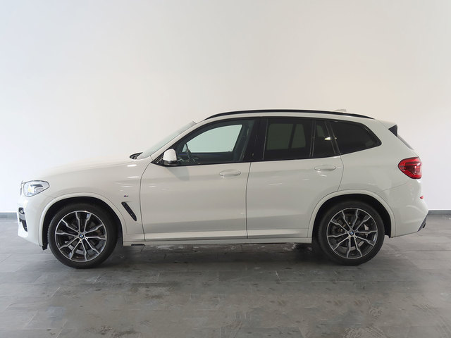 BMW X3 xDrive20d color Blanco. Año 2021. 140KW(190CV). Diésel. En concesionario Autogal de Ourense