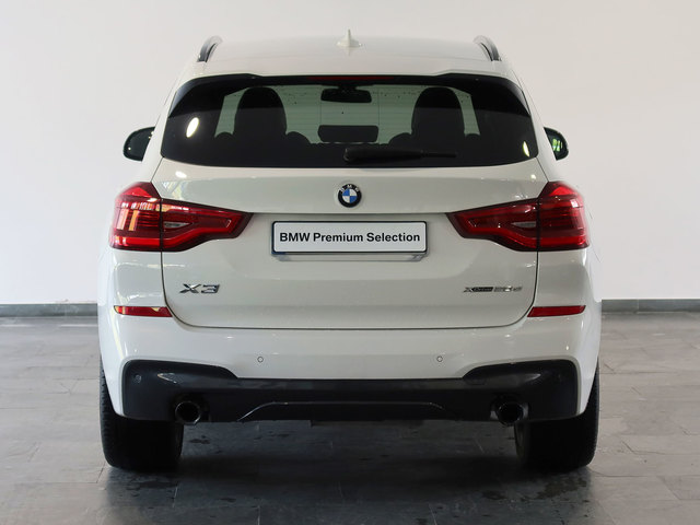 BMW X3 xDrive20d color Blanco. Año 2021. 140KW(190CV). Diésel. En concesionario Autogal de Ourense