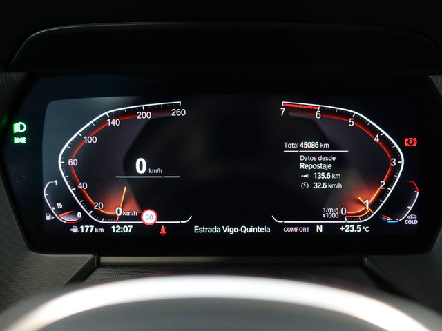 BMW Serie 2 218i Gran Coupe color Negro. Año 2020. 103KW(140CV). Gasolina. En concesionario Autogal de Ourense