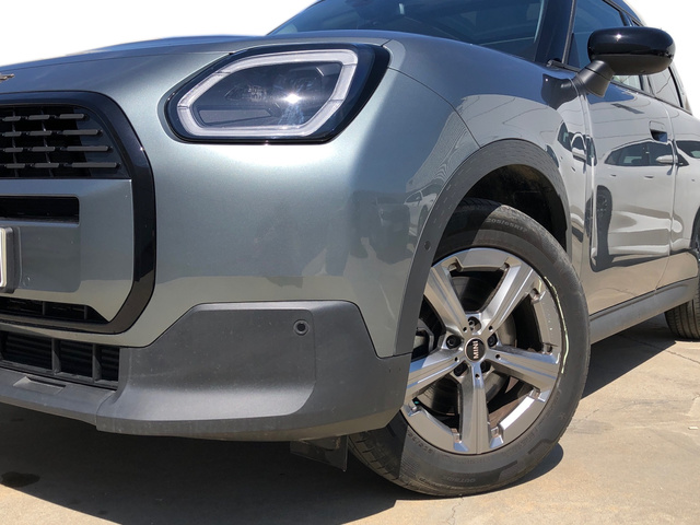 fotoG 5 del MINI MINI Countryman C 125 kW (170 CV) 170cv Gasolina del 2024 en Madrid