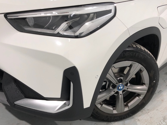 BMW X1 xDrive25e color Blanco. Año 2024. 180KW(245CV). Híbrido Electro/Gasolina. En concesionario Auto Premier, S.A. - MADRID de Madrid