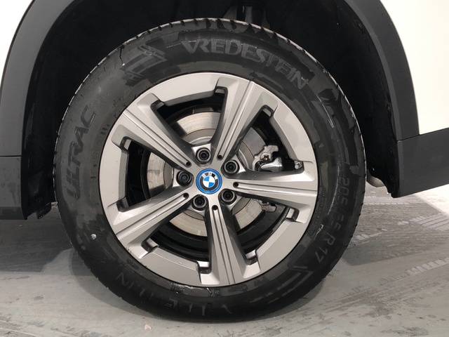 BMW X1 xDrive25e color Blanco. Año 2024. 180KW(245CV). Híbrido Electro/Gasolina. En concesionario Auto Premier, S.A. - MADRID de Madrid