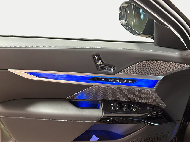 BMW Serie 7 740d color Gris. Año 2024. 220KW(299CV). Diésel. En concesionario San Pablo Motor | Su Eminencia de Sevilla