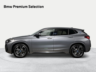 Fotos de BMW X2 xDrive25e color Gris. Año 2025. 162KW(220CV). Híbrido Electro/Gasolina. En concesionario San Pablo Motor | Su Eminencia de Sevilla