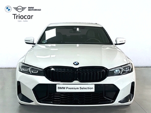 Fotos de BMW Serie 3 320d color Blanco. Año 2024. 140KW(190CV). Diésel. En concesionario Triocar Avilés (Bmw y Mini) de Asturias