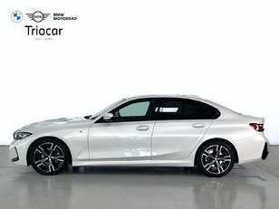 Fotos de BMW Serie 3 320d color Blanco. Año 2024. 140KW(190CV). Diésel. En concesionario Triocar Avilés (Bmw y Mini) de Asturias