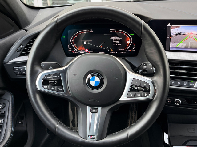 BMW Serie 1 120i color Gris. Año 2024. 131KW(178CV). Gasolina. En concesionario CARTAGENA PREMIUM S.L. de Murcia