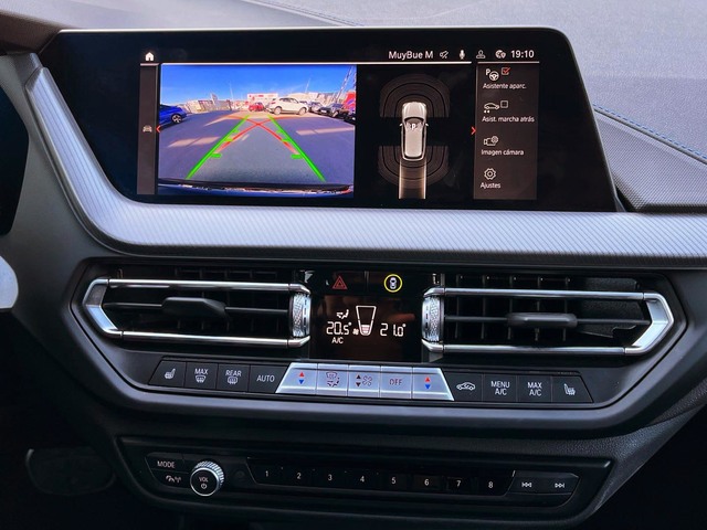 BMW Serie 1 120d color Negro. Año 2024. 140KW(190CV). Diésel. En concesionario CARTAGENA PREMIUM S.L. de Murcia