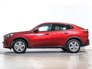 Fotos de BMW X2 sDrive20i color Rojo. Año 2024. 125KW(170CV). Gasolina. En concesionario Oliva Motor Tarragona de Tarragona