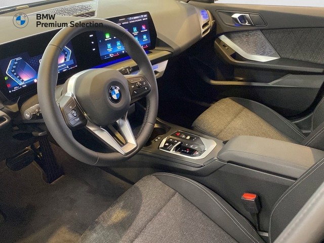 BMW Serie 1 120d color Negro. Año 2025. 120KW(163CV). Diésel. En concesionario Marmotor de Las Palmas