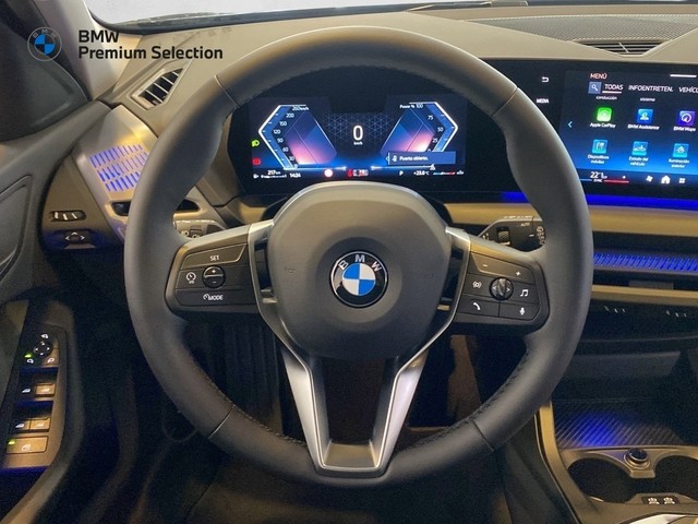 BMW Serie 1 120d color Negro. Año 2025. 120KW(163CV). Diésel. En concesionario Marmotor de Las Palmas
