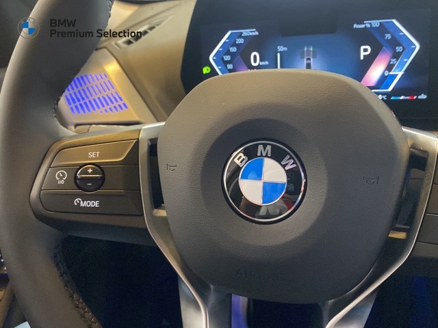 BMW Serie 1 120d color Negro. Año 2025. 120KW(163CV). Diésel. En concesionario Marmotor de Las Palmas