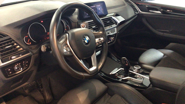 BMW X3 xDrive20d color Azul. Año 2021. 140KW(190CV). Diésel. En concesionario BYmyCAR Madrid - Alcalá de Madrid