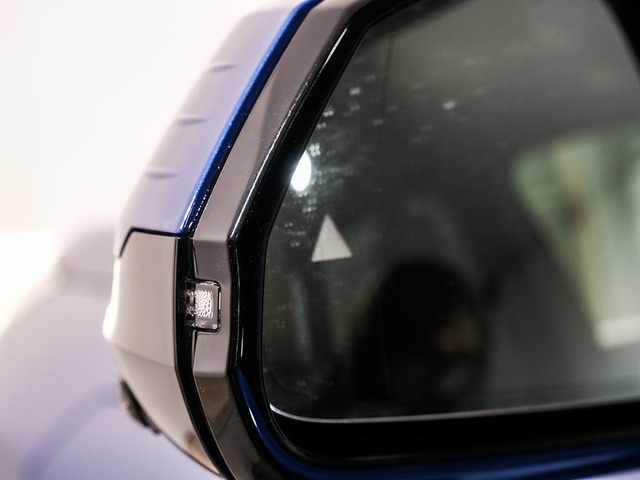 BMW X1 xDrive30e color Azul. Año 2024. 240KW(326CV). Híbrido Electro/Gasolina. En concesionario Oliva Motor Girona de Girona