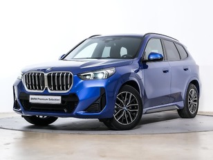 Fotos de BMW X1 xDrive30e color Azul. Año 2024. 240KW(326CV). Híbrido Electro/Gasolina. En concesionario Oliva Motor Girona de Girona