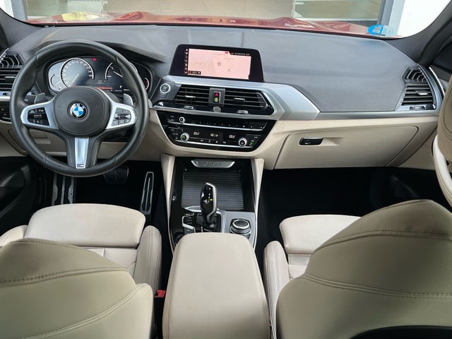 BMW X4 xDrive20d color Rojo. Año 2020. 140KW(190CV). Diésel. En concesionario Grünblau Motor (Bmw y Mini) de Cantabria