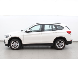 Fotos de BMW X1 sDrive18d color Blanco. Año 2019. 110KW(150CV). Diésel. En concesionario Augusta Aragon S.A. de Zaragoza