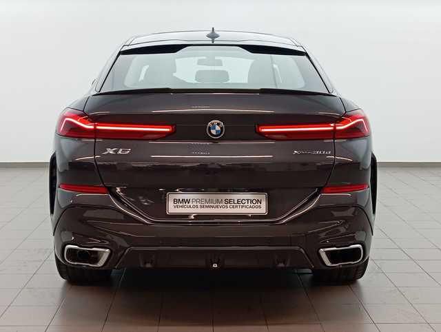 BMW X6 xDrive30d color Gris. Año 2020. 195KW(265CV). Diésel. En concesionario Augusta Aragon S.A. de Zaragoza