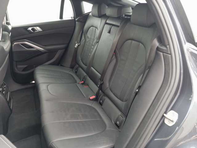 BMW X6 xDrive30d color Gris. Año 2020. 195KW(265CV). Diésel. En concesionario Augusta Aragon S.A. de Zaragoza