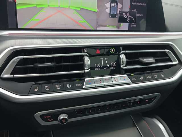 BMW X6 xDrive30d color Gris. Año 2020. 195KW(265CV). Diésel. En concesionario Augusta Aragon S.A. de Zaragoza