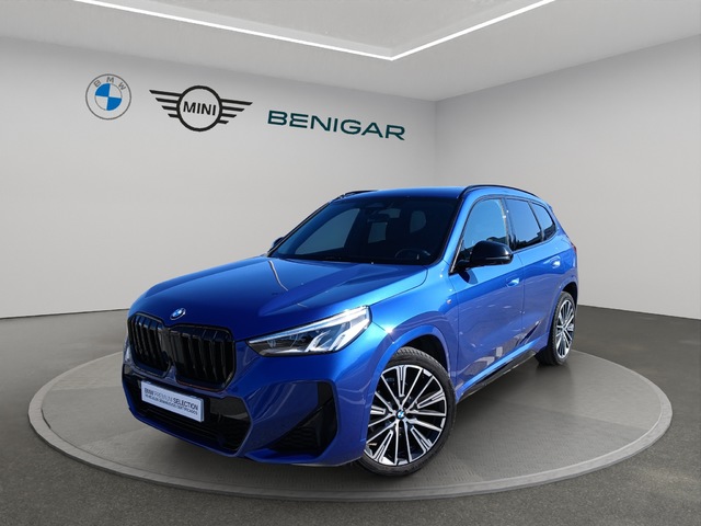 BMW X1 sDrive18d color Azul. Año 2023. 110KW(150CV). Diésel. En concesionario GANDIA Automoviles Fersan, S.A. de Valencia