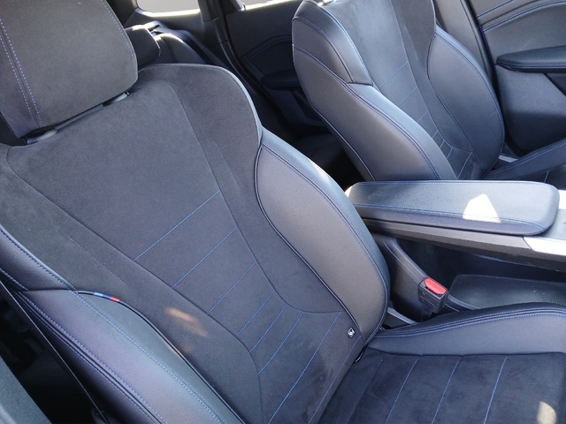 BMW X1 sDrive18d color Azul. Año 2023. 110KW(150CV). Diésel. En concesionario GANDIA Automoviles Fersan, S.A. de Valencia