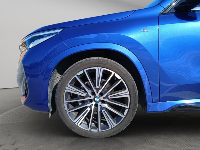 BMW X1 sDrive18d color Azul. Año 2023. 110KW(150CV). Diésel. En concesionario GANDIA Automoviles Fersan, S.A. de Valencia