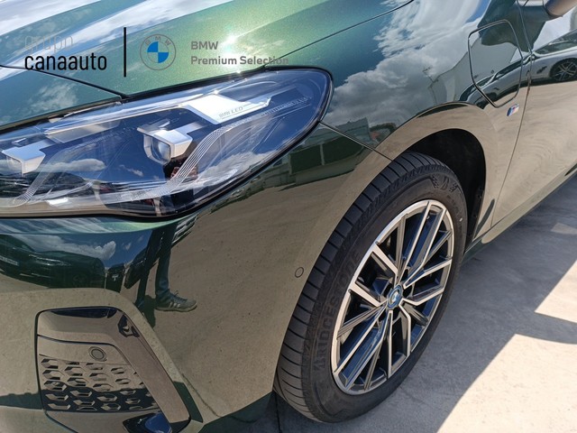 BMW Serie 2 225e Active Tourer color Verde. Año 2023. 180KW(245CV). Híbrido Electro/Gasolina. En concesionario TACO de Sta. C. Tenerife