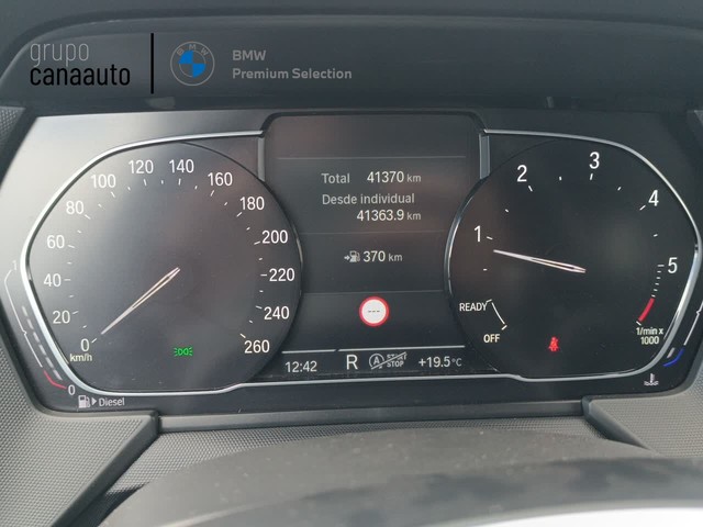 BMW Serie 1 118d color Blanco. Año 2021. 110KW(150CV). Diésel. En concesionario TACO de Sta. C. Tenerife
