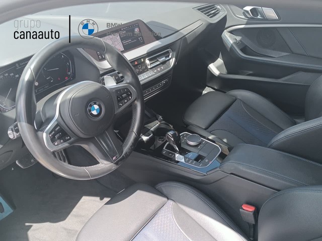 BMW Serie 1 118d color Blanco. Año 2021. 110KW(150CV). Diésel. En concesionario TACO de Sta. C. Tenerife