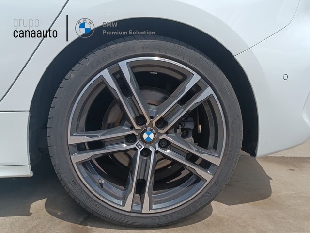 BMW Serie 1 118d color Blanco. Año 2021. 110KW(150CV). Diésel. En concesionario TACO de Sta. C. Tenerife