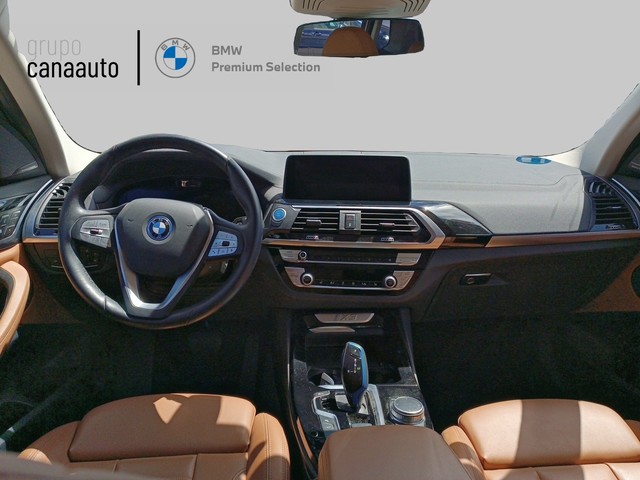 BMW iX3 Impressive color Negro. Año 2021. 210KW(286CV). Eléctrico. En concesionario TACO de Sta. C. Tenerife