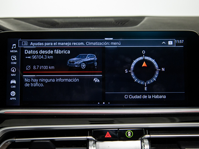 BMW X5 xDrive30d color Gris. Año 2021. 210KW(286CV). Diésel. En concesionario BMW Fuenteolid Valladolid de Valladolid