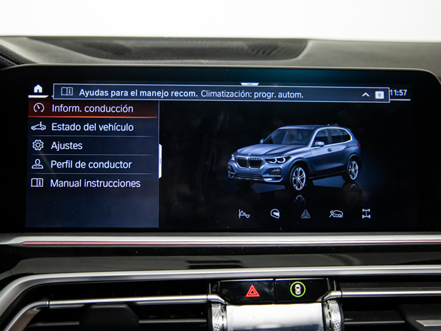 BMW X5 xDrive30d color Gris. Año 2021. 210KW(286CV). Diésel. En concesionario BMW Fuenteolid Valladolid de Valladolid