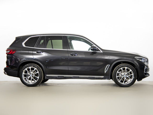 BMW X5 xDrive30d color Gris. Año 2021. 210KW(286CV). Diésel. En concesionario BMW Fuenteolid Valladolid de Valladolid