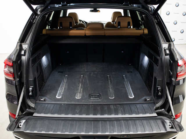 BMW X5 xDrive30d color Gris. Año 2021. 210KW(286CV). Diésel. En concesionario BMW Fuenteolid Valladolid de Valladolid