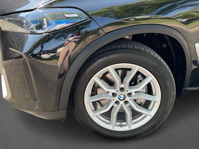 BMW X5 xDrive30d color Negro. Año 2023. 219KW(298CV). Diésel. En concesionario Murcia Premium S.L. AV DEL ROCIO de Murcia