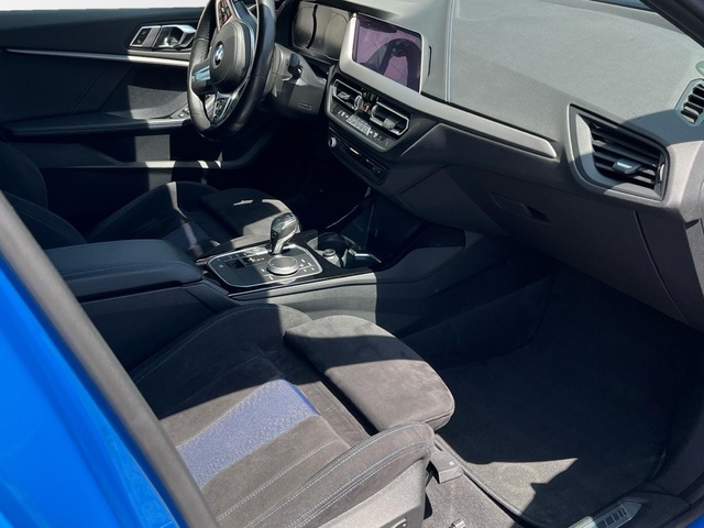 BMW Serie 1 116d color Azul. Año 2021. 85KW(116CV). Diésel. En concesionario Murcia Premium S.L. AV DEL ROCIO de Murcia
