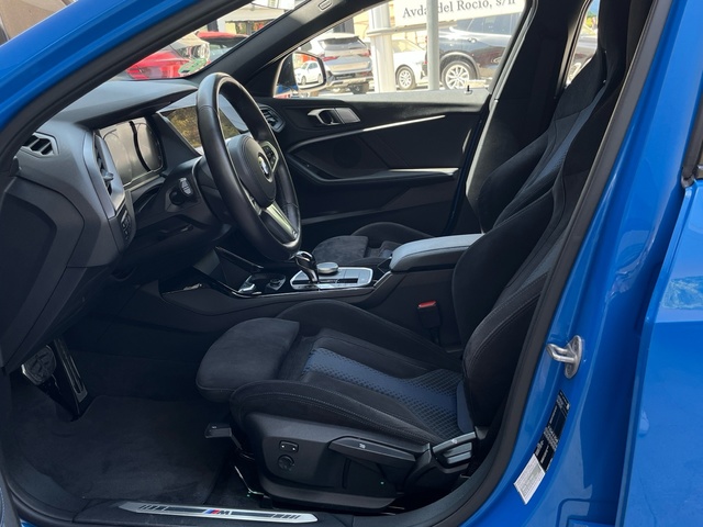 BMW Serie 1 116d color Azul. Año 2021. 85KW(116CV). Diésel. En concesionario Murcia Premium S.L. AV DEL ROCIO de Murcia