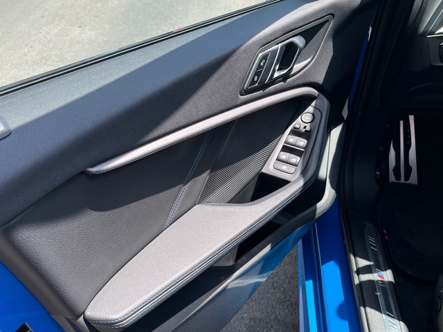 BMW Serie 1 116d color Azul. Año 2021. 85KW(116CV). Diésel. En concesionario Murcia Premium S.L. AV DEL ROCIO de Murcia