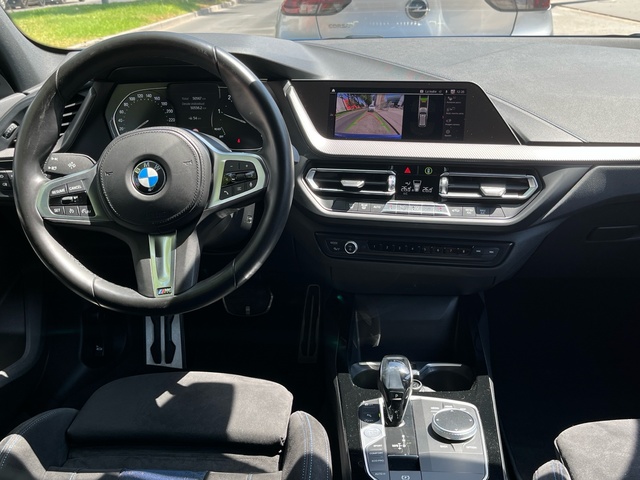 BMW Serie 1 116d color Azul. Año 2021. 85KW(116CV). Diésel. En concesionario Murcia Premium S.L. AV DEL ROCIO de Murcia